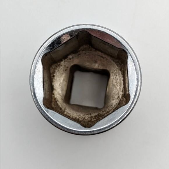 Great Neck Standard Shallow Socket 19mm 3/8" Drive 6 Point SK19M - Picture 4 of 5